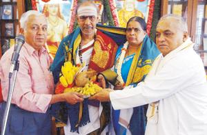 `ಶ್ರೀರಮಣಸುಧಾ' ಗ್ರಂಥದ ಲೋಕಾರ್ಪಣಸಂದರ್ಭದಲ್ಲಿ ಲೇಖಕರಾದ ವಿದ್ವಾನ್ ಕೆ. ಜಿ. ಸುಬ್ರಾಯಶರ್ಮಾದಂಪತಿಗಳಿಗೆ ಸನ್ಮಾನ - 20-4-2013