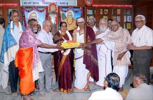 ವೇದಾಂತಗಂಗಾಧರ ವಿದ್ವಾನ್ ಕೆ. ಜಿ. ಸುಬ್ರಾಯಶರ್ಮಾ ದಂಪತಿಗಳಿಗೆ, 18-7-2013 ರಂದು `ಜನ್ಮಾಂತರ' ಗ್ರಂಥದ ಲೋಕಾರ್ಪಣ ಸಮಾರಂಭದಲ್ಲಿ ಶ್ರೋತೃಗಳಿಂದ `ಗೌರವ ಸನ್ಮಾನ'