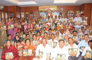 `ವೇದಾಂತಪ್ರಭಾಕರ' ವಿದ್ವಾನ್ ಡಾ ॥ ಕೆ. ಜಿ. ಸುಬ್ರಾಯಶರ್ಮಾರವರ `ಚತುಸ್ಸೂತ್ರೀಭಾಷ್ಯಸಾರ'-65 ಕೃತಿರತ್ನದ ಲೋಕಾರ್ಪಣ ಸಮಾರಂಭದಲ್ಲಿ ತತ್ತ್ವಜಿಜ್ಞಾಸುಗಳು  - 30-9-2015, ಬುಧವಾರ